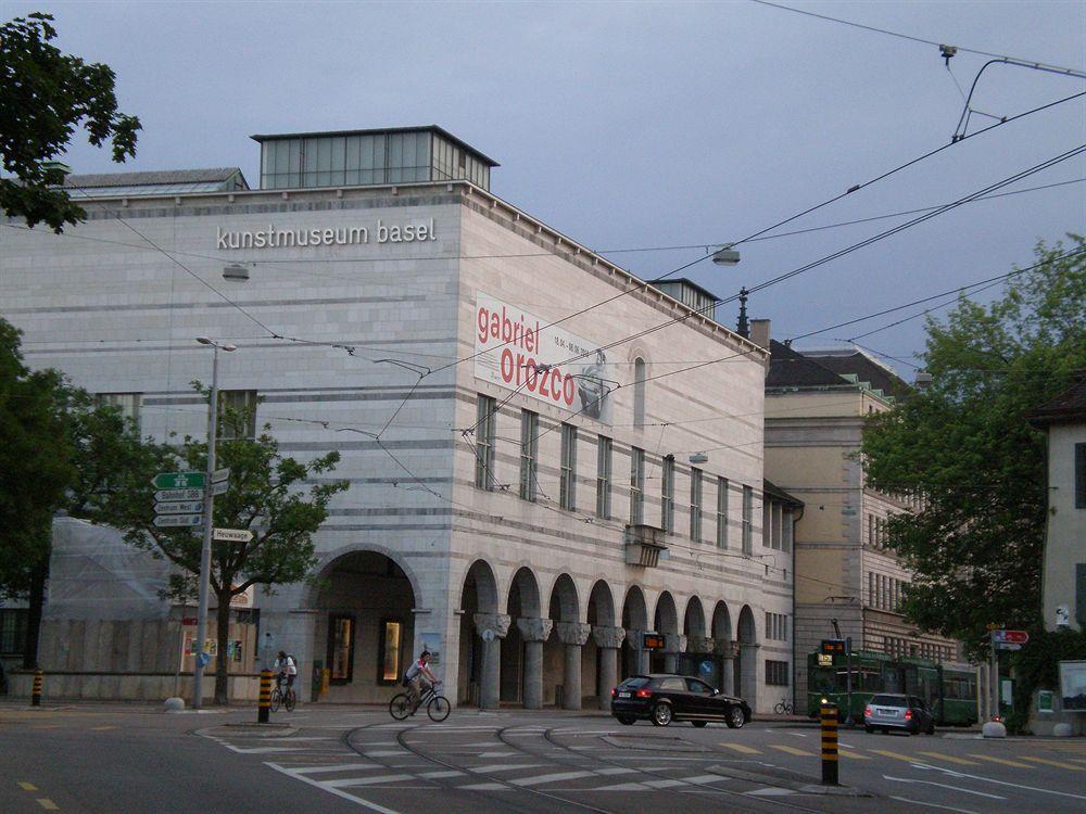 Dasbreitehotel Am Rhein Basel Exterior photo