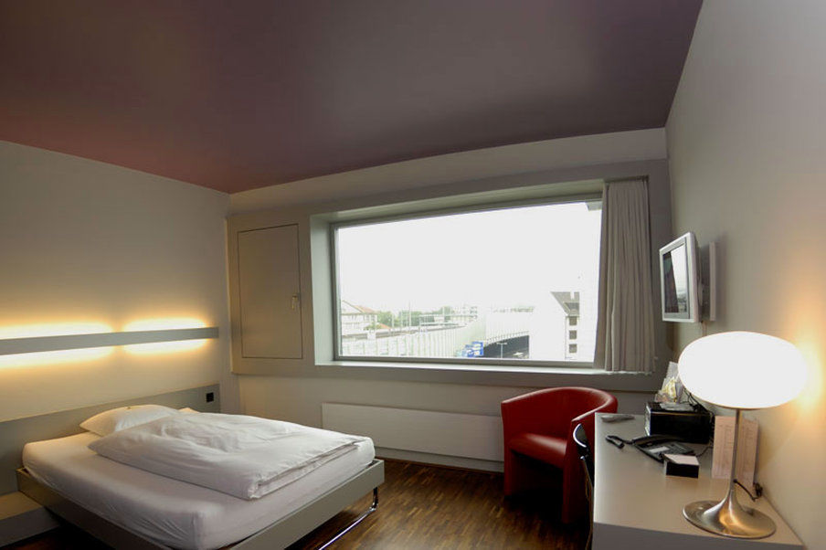 Dasbreitehotel Am Rhein Basel Exterior photo